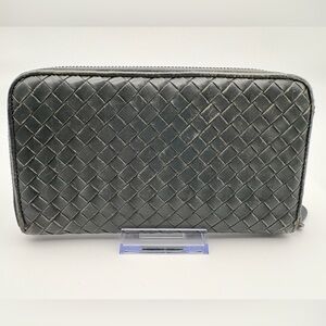 Bottega Veneta Intrecciato Zip Around Wallet – Black | Made in Italy